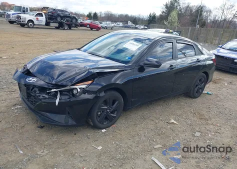 2022 Hyundai Elantra Sel z USA, uszkodzony, nr VIN 5NPLM4AG1NH066409